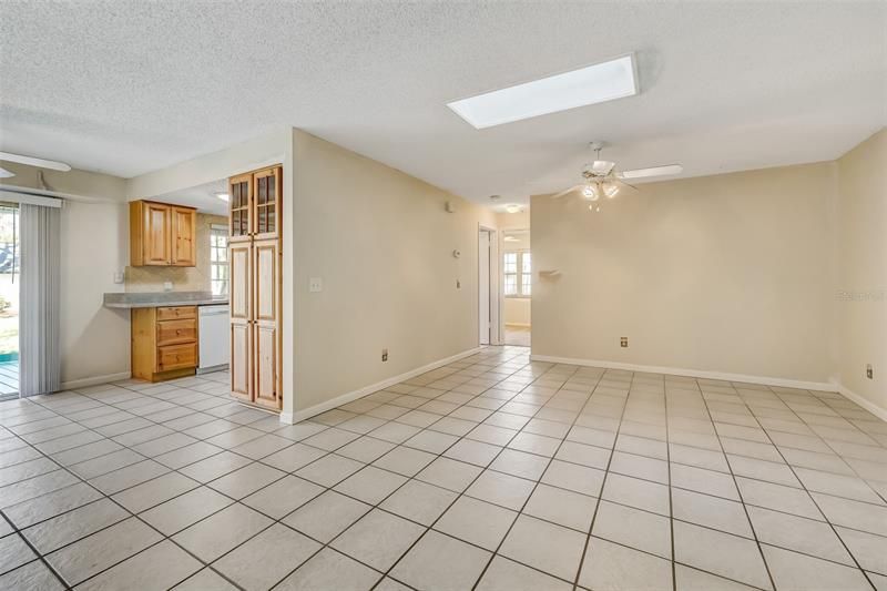 Recently Sold: $569,500 (3 beds, 2 baths, 1837 Square Feet)