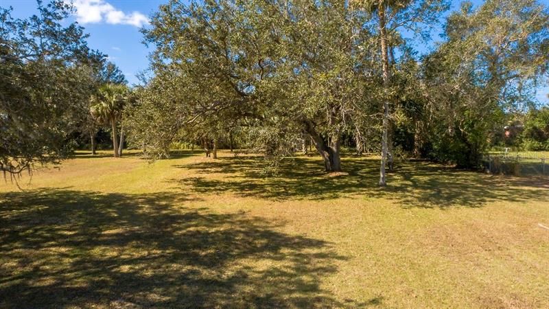 Recently Sold: $949,000 (1.10 acres)