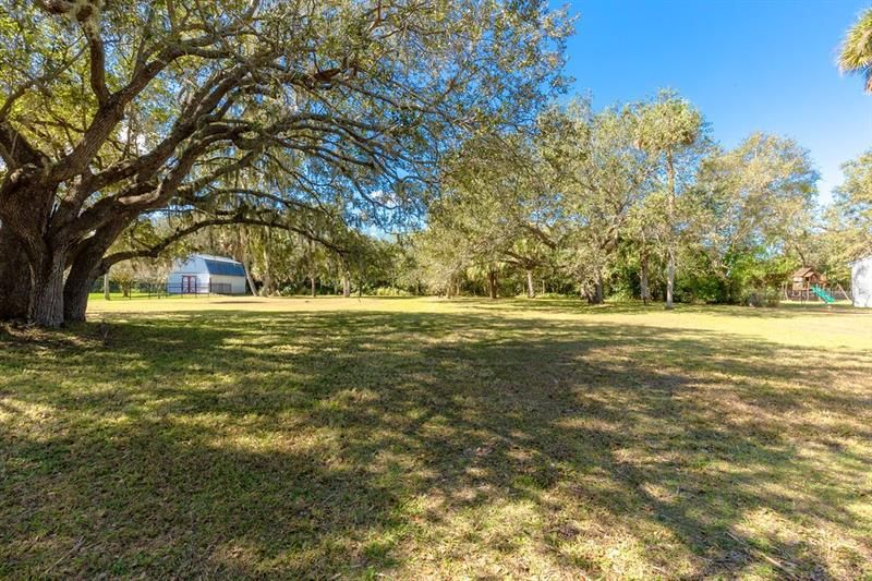 Recently Sold: $949,000 (1.10 acres)