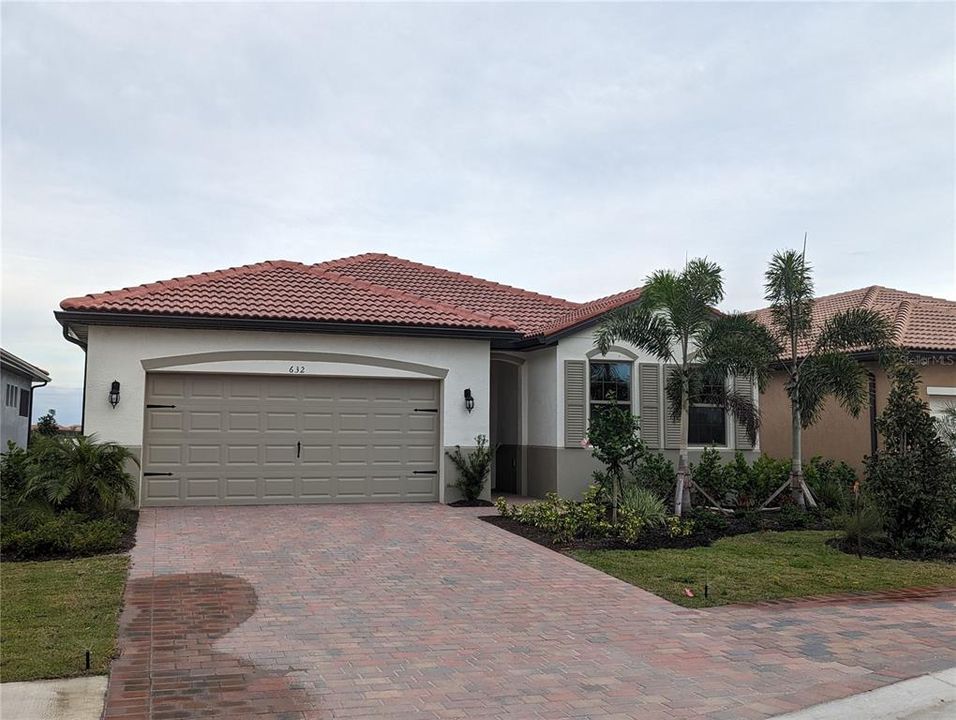 Recently Sold: $602,240 (3 beds, 2 baths, 2034 Square Feet)