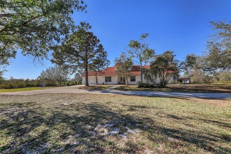 Recently Sold: $649,000 (3 beds, 2 baths, 2035 Square Feet)