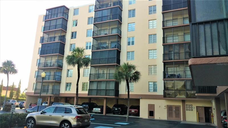 Recently Rented: $1,400 (2 beds, 2 baths, 940 Square Feet)