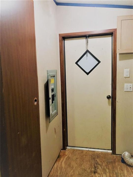 Vendido Recientemente: $110,000 (3 camas, 2 baños, 1152 Pies cuadrados)