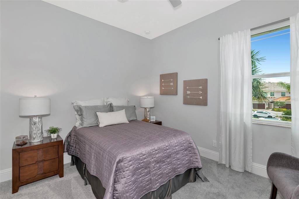 Active With Contract: $851,845 (3 beds, 2 baths, 2629 Square Feet)