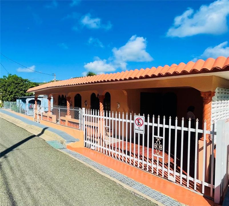 Recently Sold: $105,000 (6 beds, 3 baths, 0 Square Feet)