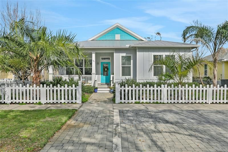 Recently Sold: $625,000 (3 beds, 2 baths, 1684 Square Feet)