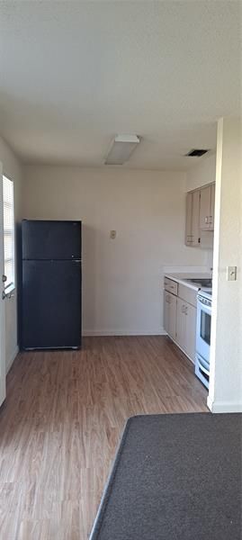 Recently Rented: $1,200 (2 beds, 1 baths, 624 Square Feet)