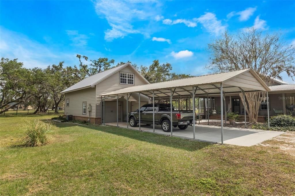 Recently Sold: $875,000 (3 beds, 2 baths, 2928 Square Feet)