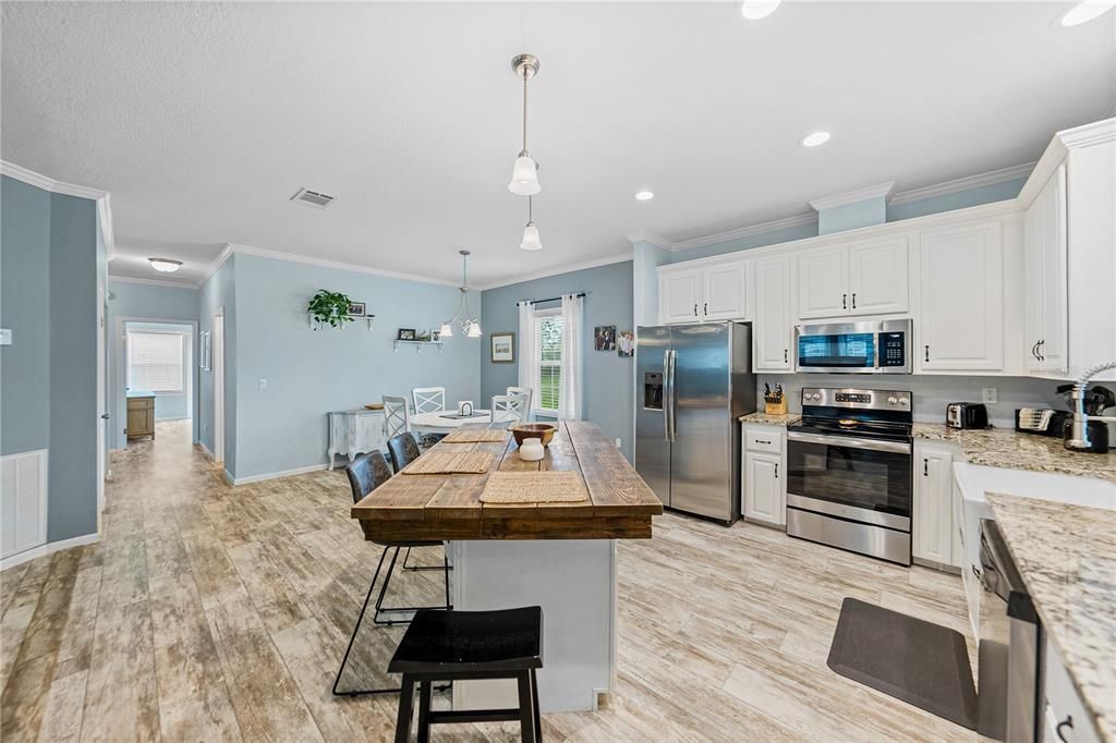 Recently Sold: $749,990 (2 beds, 2 baths, 1488 Square Feet)