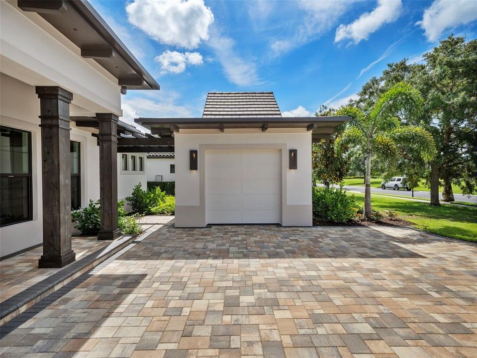 For Sale: $1,925,000 (3 beds, 3 baths, 3212 Square Feet)