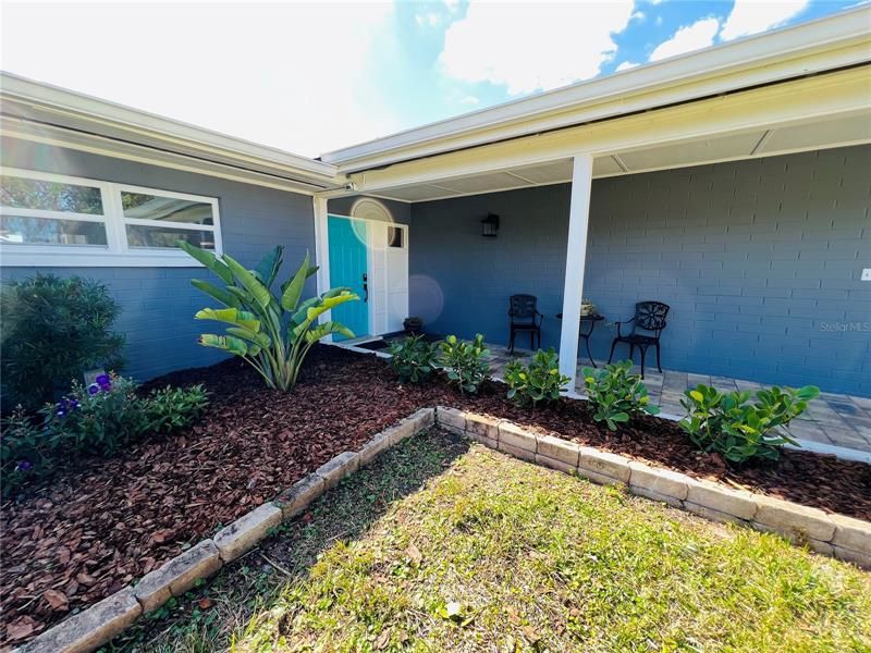 Recently Sold: $775,000 (3 beds, 2 baths, 2233 Square Feet)