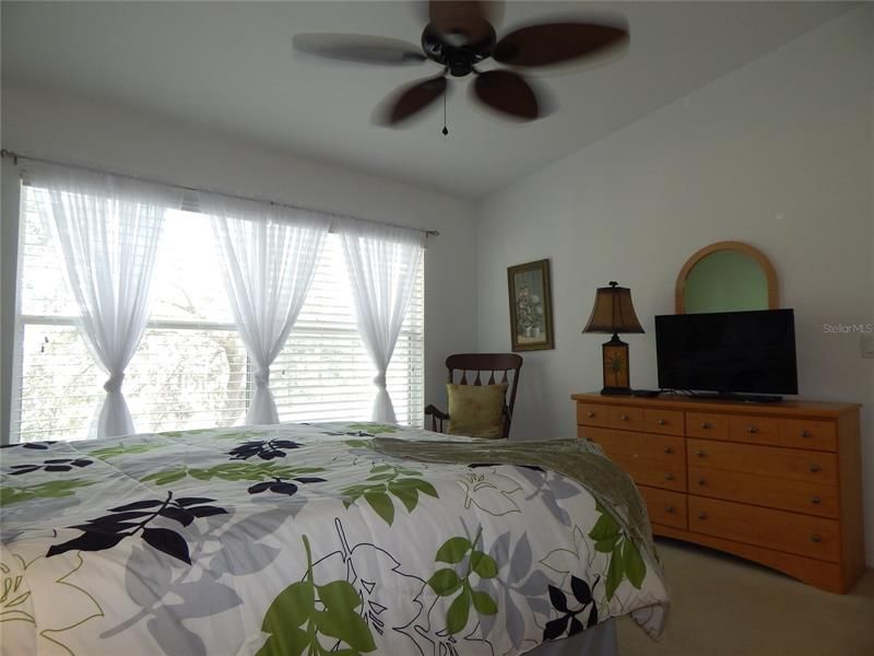 For Rent: $3,000 (2 beds, 2 baths, 1150 Square Feet)