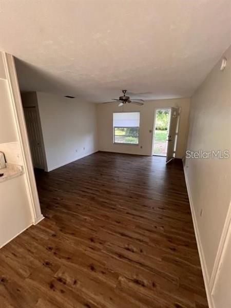 Recently Rented: $1,350 (3 beds, 1 baths, 1014 Square Feet)