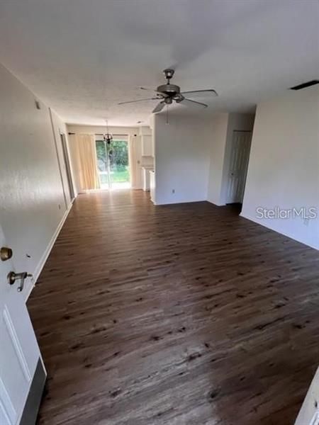 Recently Rented: $1,350 (3 beds, 1 baths, 1014 Square Feet)