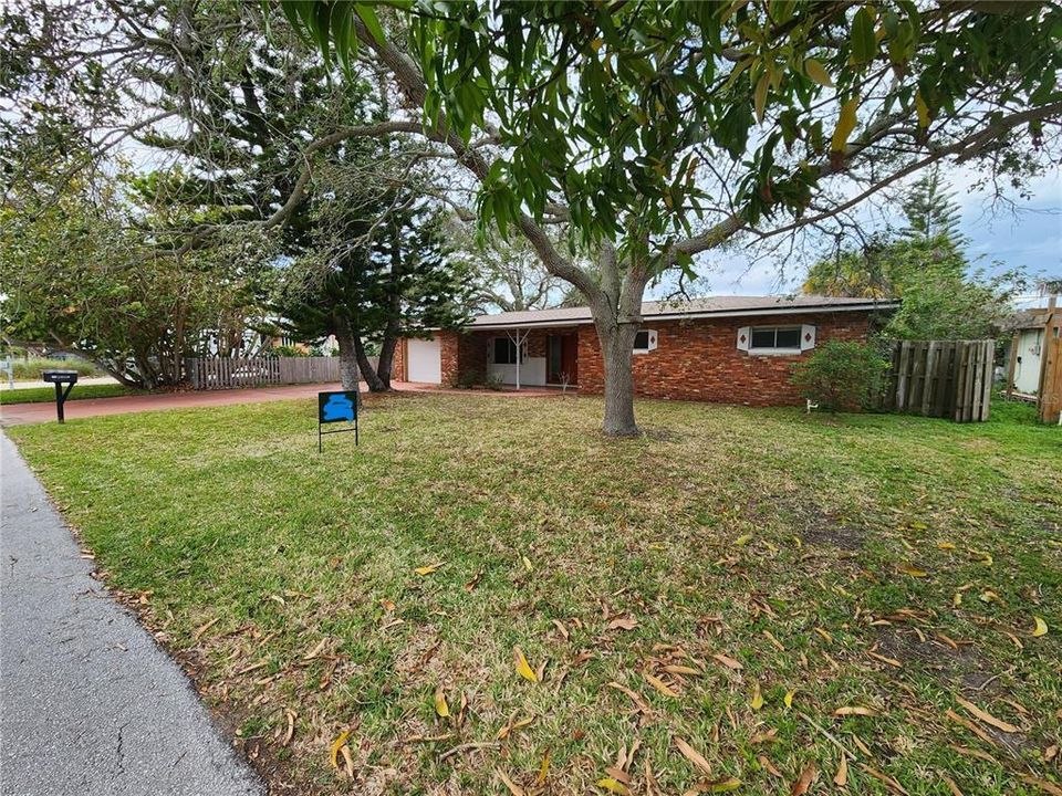 最近售出: $457,900 (3 贝兹, 2 浴室, 1620 平方英尺)