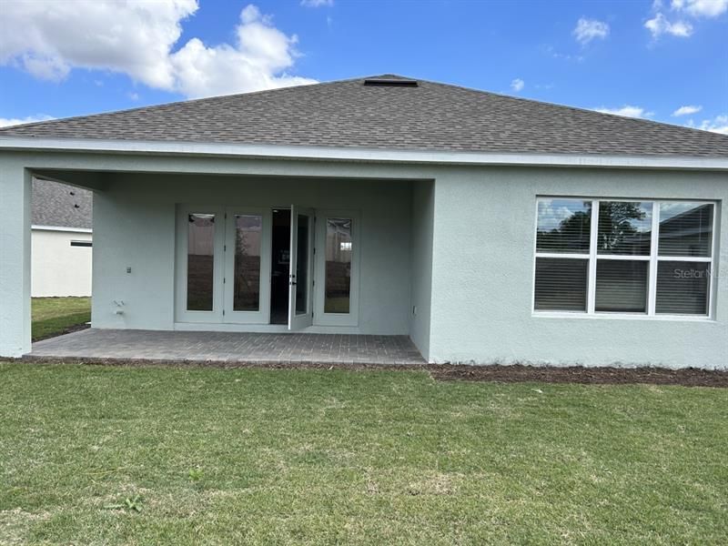 Recently Sold: $419,990 (3 beds, 2 baths, 2029 Square Feet)