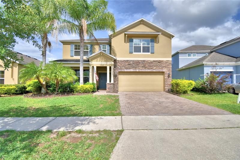 Recently Sold: $699,000 (7 beds, 4 baths, 4451 Square Feet)