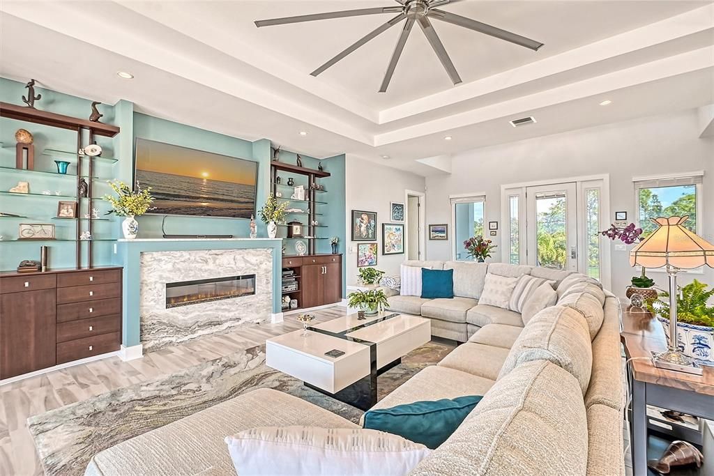 Recently Sold: $3,500,000 (4 beds, 3 baths, 3627 Square Feet)