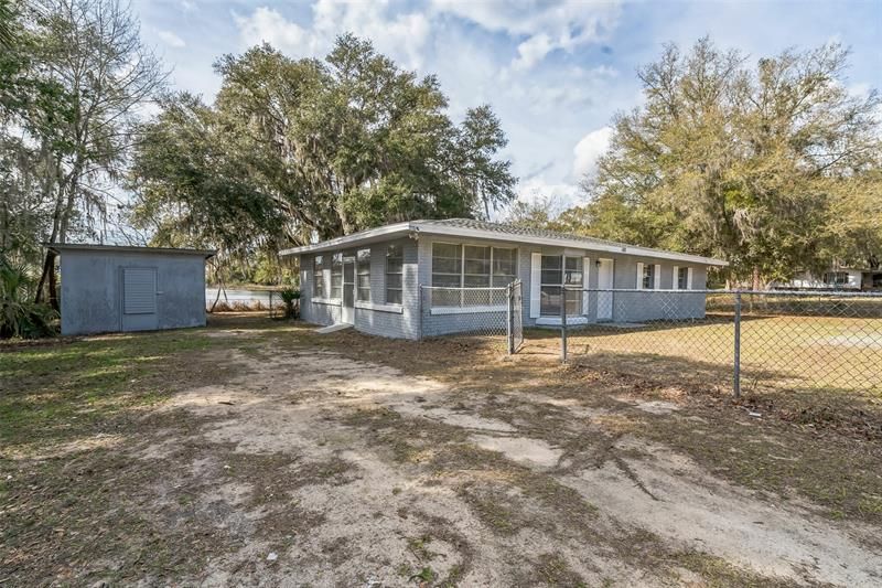 Recently Sold: $199,990 (3 beds, 1 baths, 1436 Square Feet)