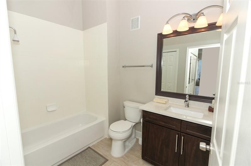 最近售出: $569,500 (3 贝兹, 2 浴室, 1495 平方英尺)