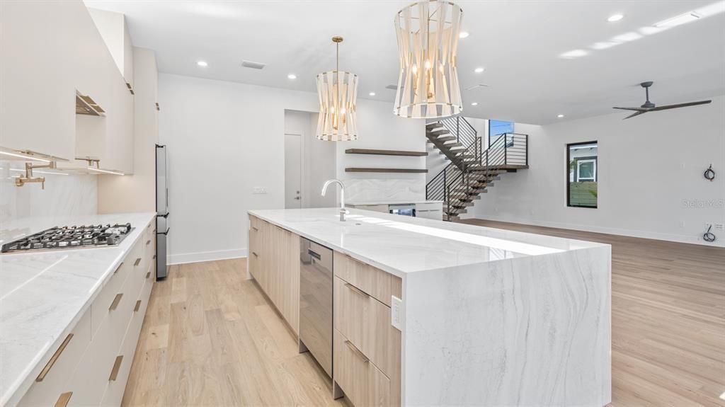 Active With Contract: $1,500,000 (4 beds, 3 baths, 3200 Square Feet)