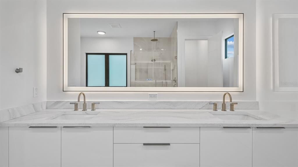 Active With Contract: $1,500,000 (4 beds, 3 baths, 3200 Square Feet)