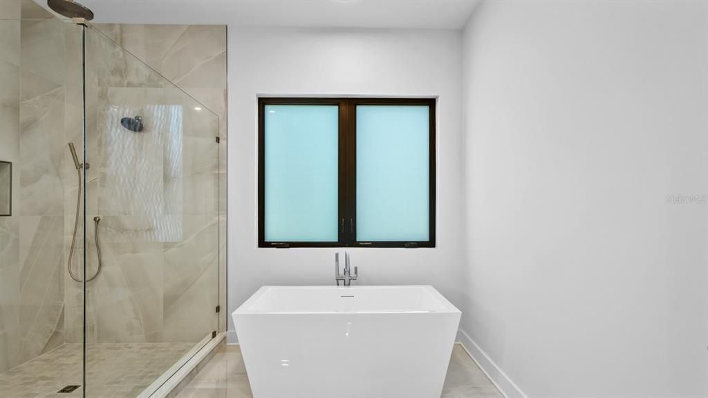 Active With Contract: $1,500,000 (4 beds, 3 baths, 3200 Square Feet)