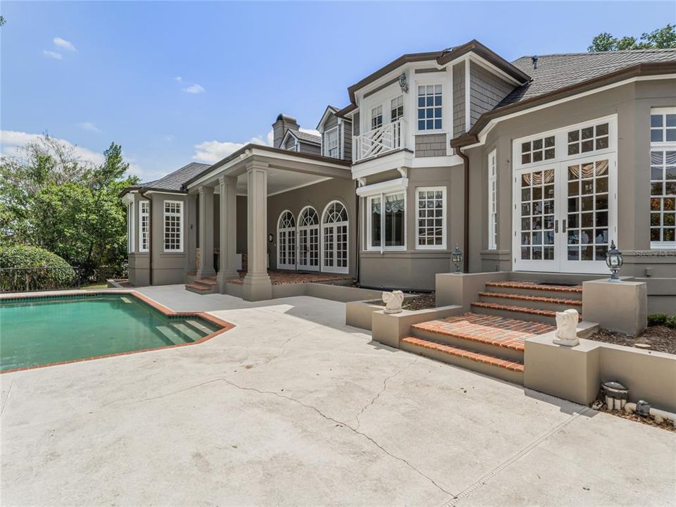 Recently Sold: $4,595,000 (4 beds, 5 baths, 5258 Square Feet)