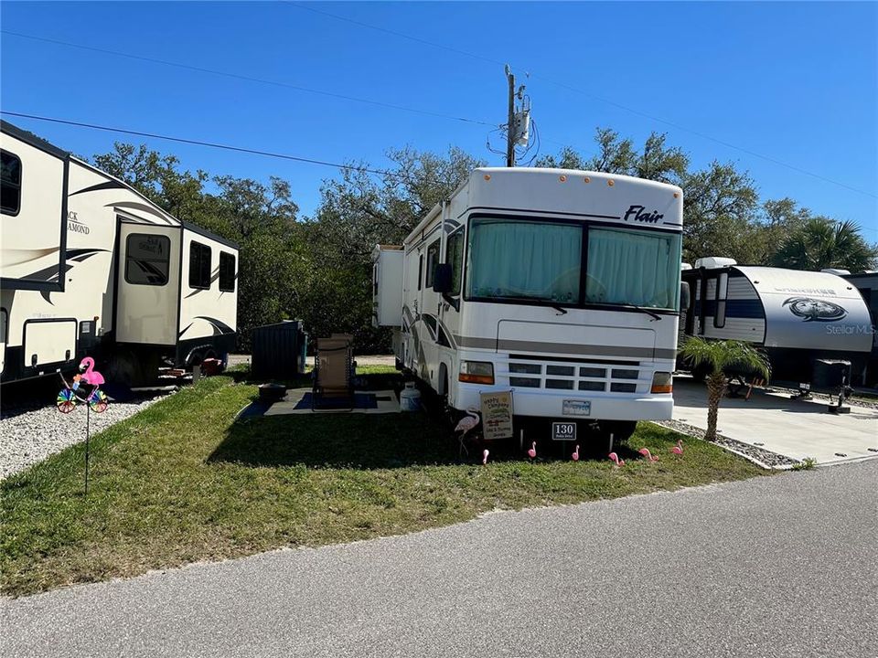 RV SHARE/LOT ONLY. TRAILER NOT INCLUDED