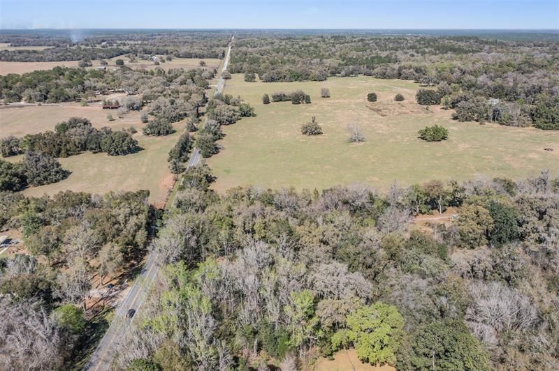 Vendido Recientemente: $75,000 (2.40 acres)