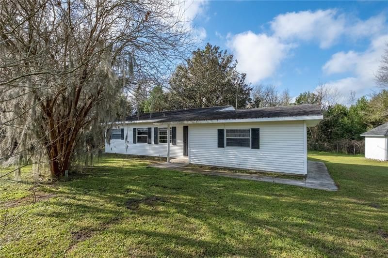 Recently Sold: $199,900 (4 beds, 2 baths, 1295 Square Feet)