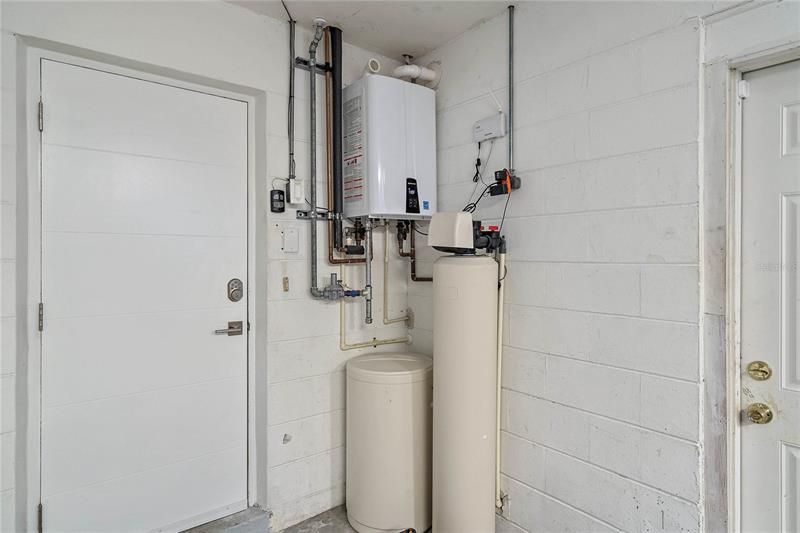 Gas Tankless Hot Water Tank and Softner