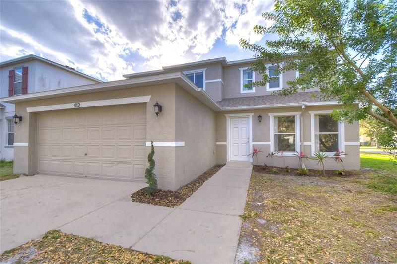 Recently Sold: $375,000 (6 beds, 2 baths, 2914 Square Feet)