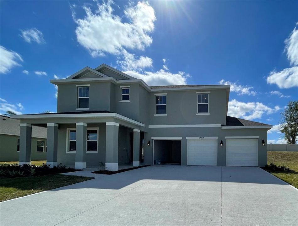 Recently Sold: $597,990 (4 beds, 3 baths, 2725 Square Feet)