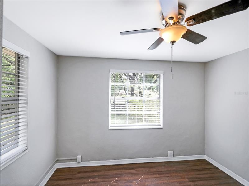 Recently Rented: $1,995 (3 beds, 2 baths, 1438 Square Feet)