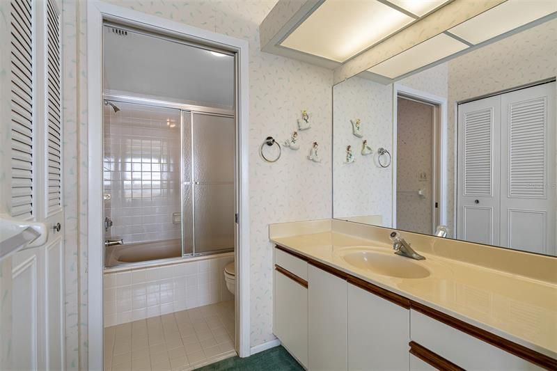 最近售出: $539,000 (2 贝兹, 2 浴室, 1145 平方英尺)