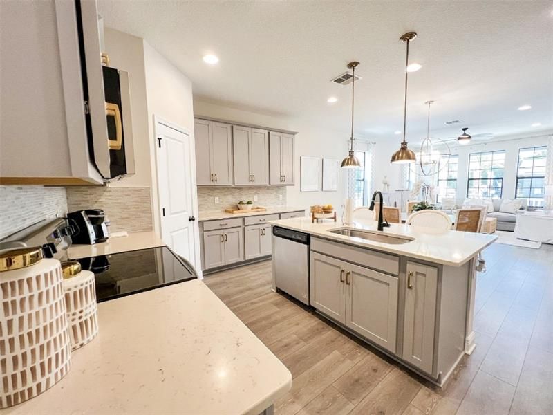 Recently Sold: $448,564 (3 beds, 2 baths, 1509 Square Feet)