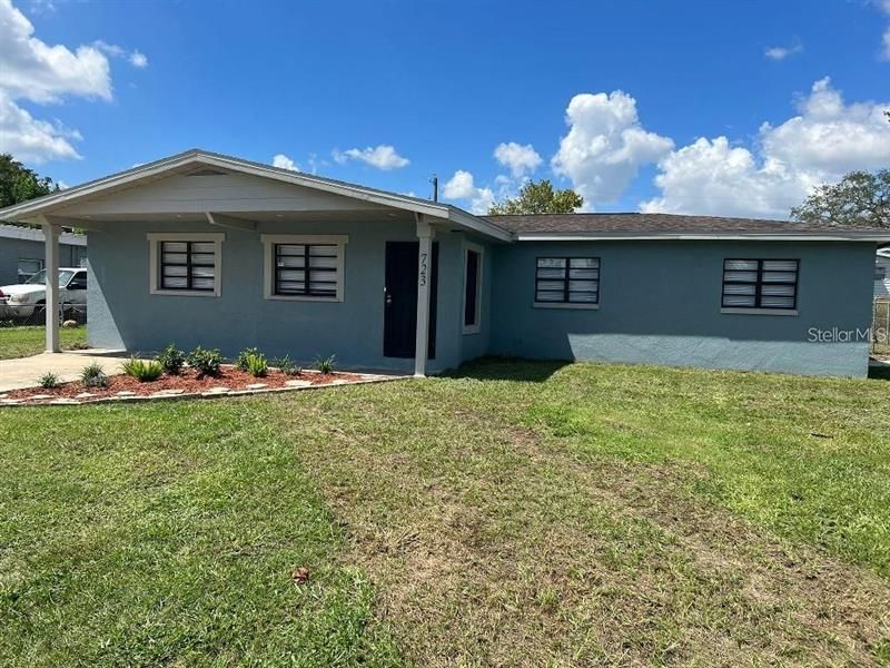 Recently Sold: $275,000 (4 beds, 2 baths, 1828 Square Feet)