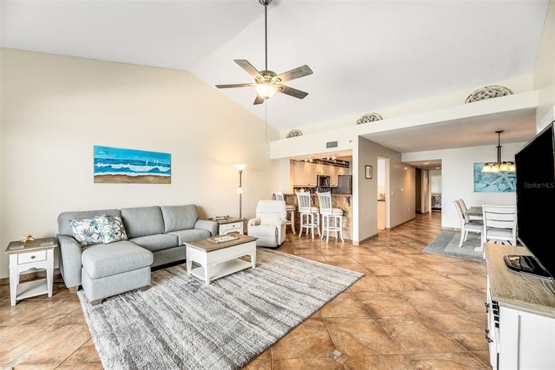 Recently Sold: $825,000 (3 beds, 2 baths, 1890 Square Feet)