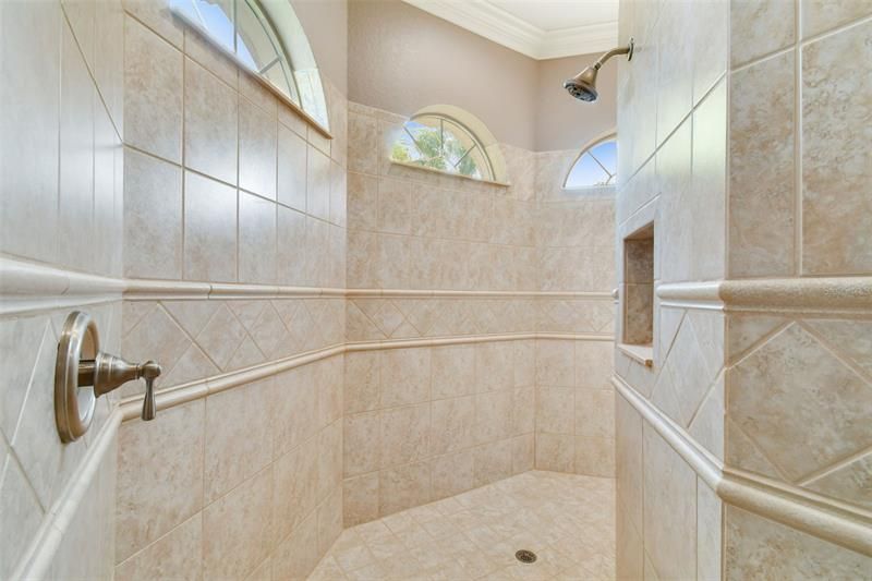 最近售出: $849,000 (3 贝兹, 3 浴室, 2963 平方英尺)
