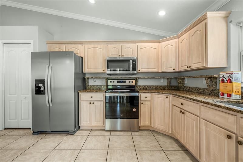Recently Sold: $339,000 (3 beds, 2 baths, 1610 Square Feet)