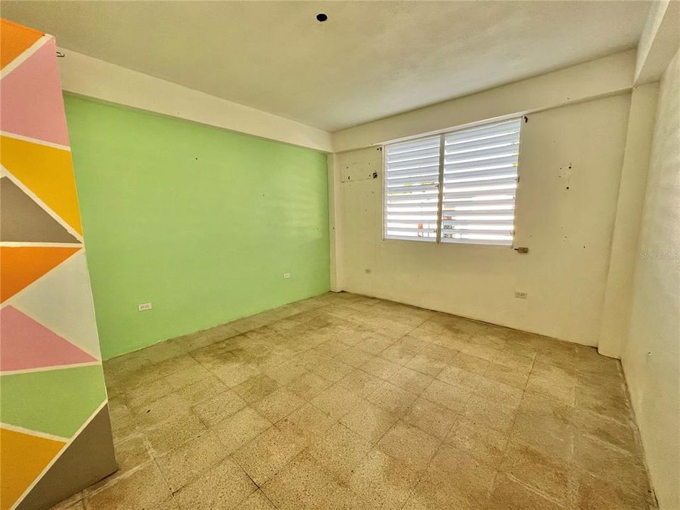 Vendido Recientemente: $76,900 (3 camas, 1 baños, 1026 Pies cuadrados)