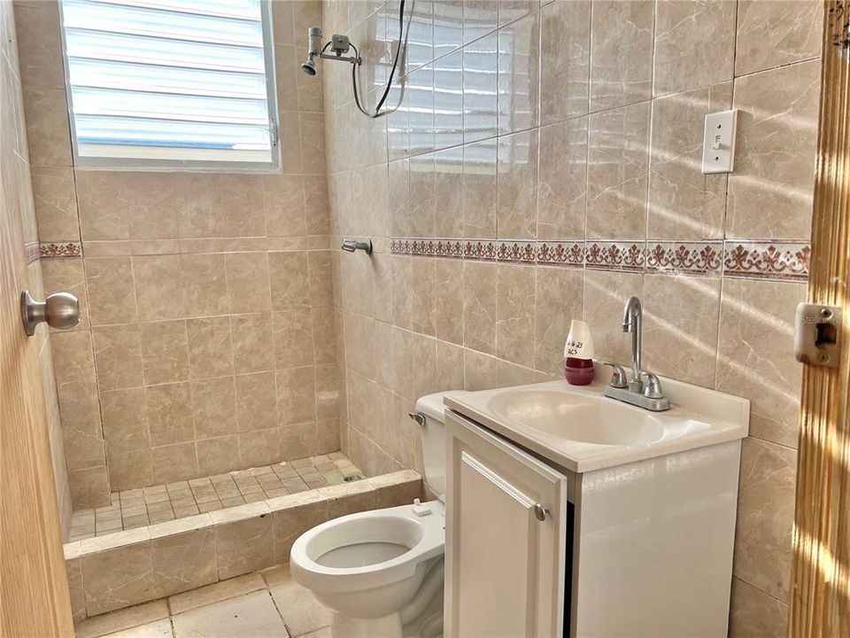 Vendido Recientemente: $76,900 (3 camas, 1 baños, 1026 Pies cuadrados)