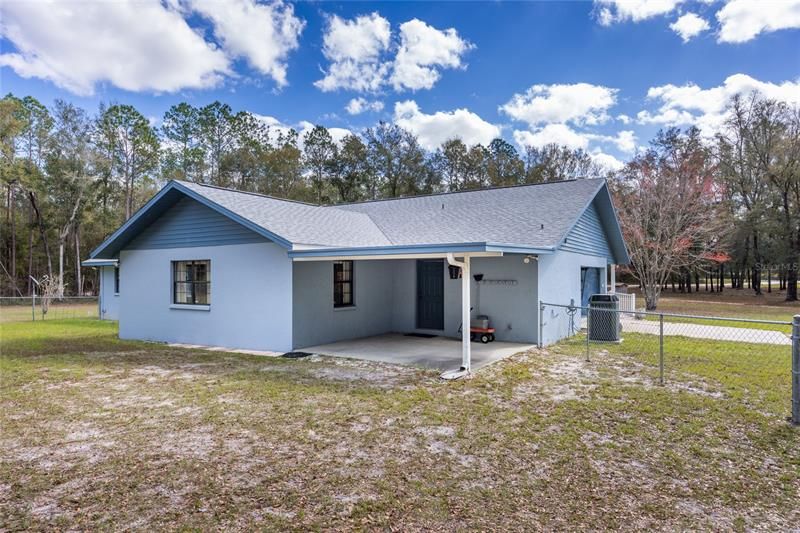 Recently Sold: $465,000 (4 beds, 2 baths, 2421 Square Feet)