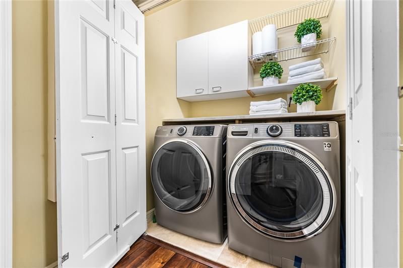 NEW Washer & Dryer Included