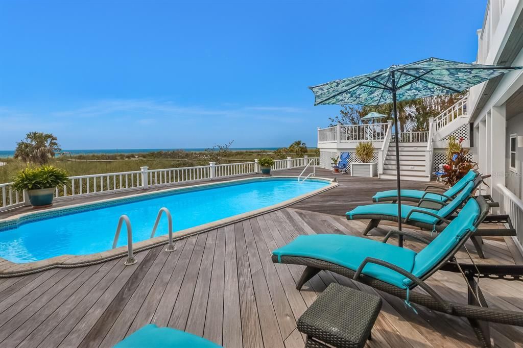 Recently Sold: $14,000,000 (4 beds, 4 baths, 4817 Square Feet)