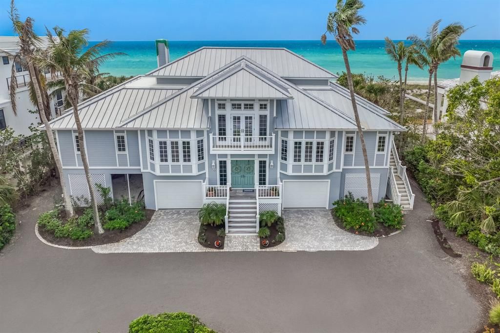 Recently Sold: $14,000,000 (4 beds, 4 baths, 4817 Square Feet)