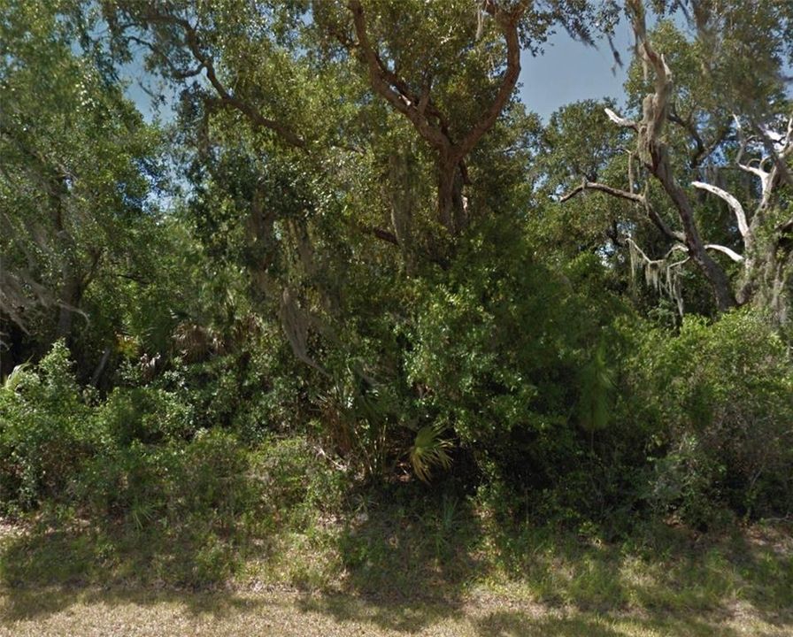 Vendido Recientemente: $18,500 (0.28 acres)