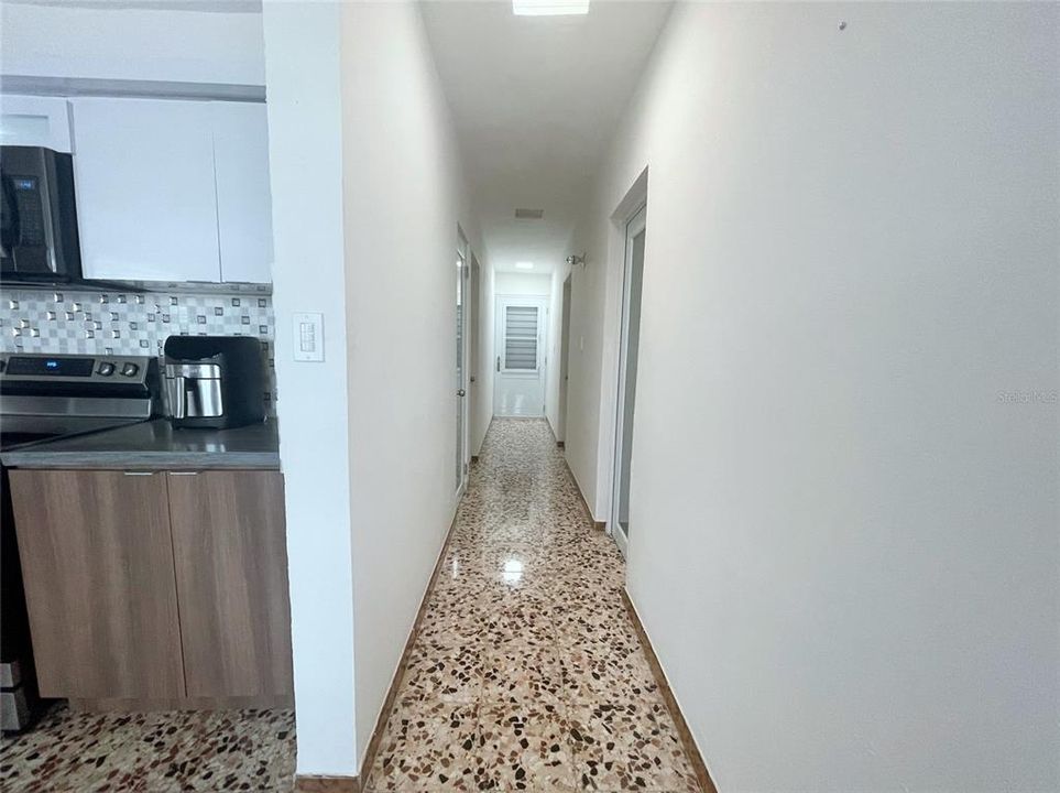 Vendido Recientemente: $199,000 (3 camas, 2 baños, 1160 Pies cuadrados)