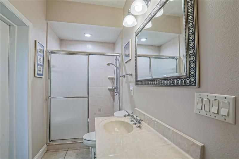 最近售出: $669,000 (3 贝兹, 2 浴室, 2508 平方英尺)